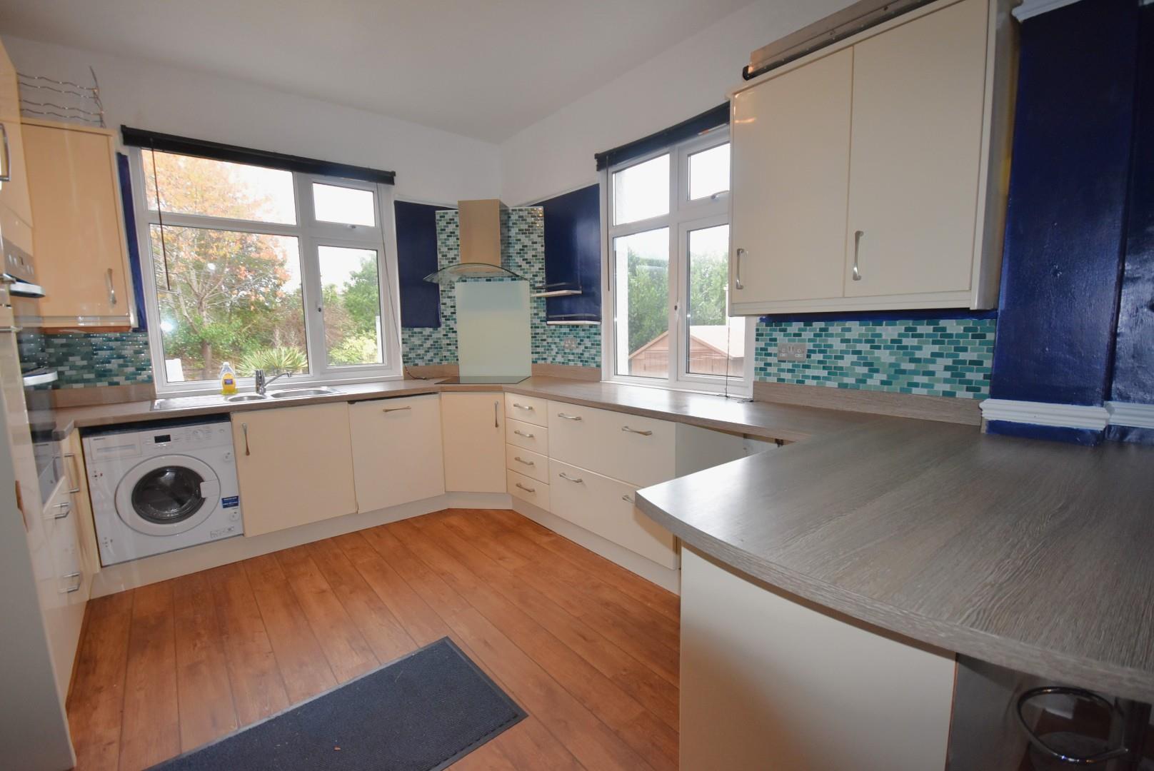 28, Highwalls Avenue, Dinas Powys, Vale of Glamorgan, CF64 4AP